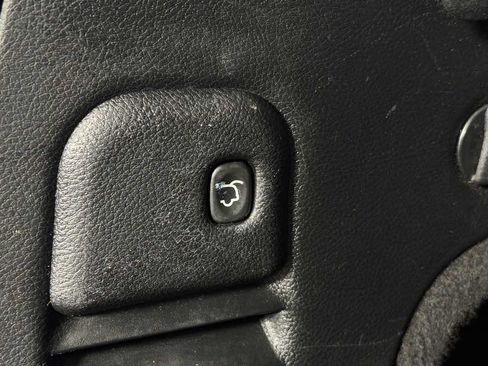 Used 2018 Jeep Grand Cherokee Altitude AWD/4WD image 33