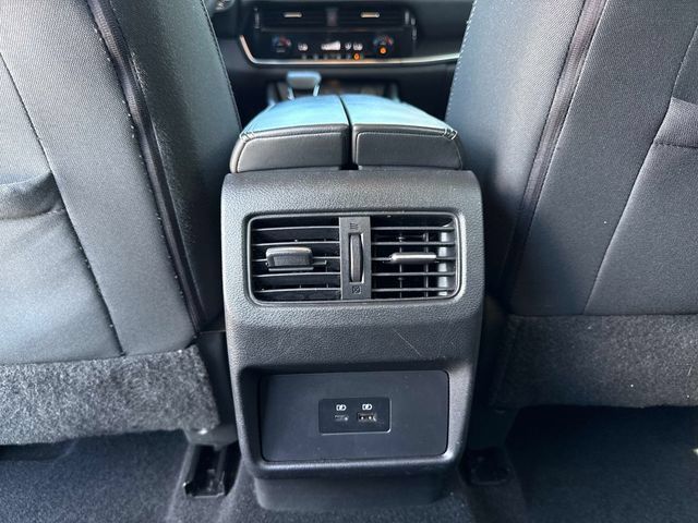 Used 2021 Nissan Rogue SV FWD image 17