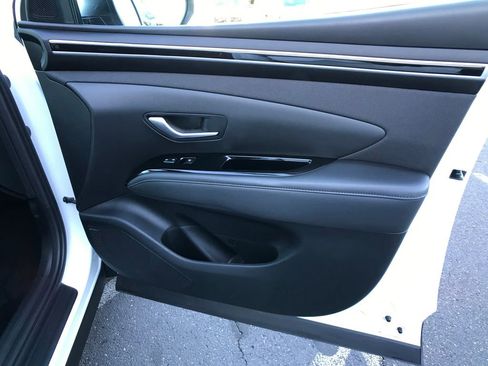 Used 2023 Hyundai Tucson Limited AWD/4WD image 32