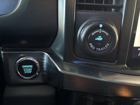 Used 2025 Ford F450 Lariat w/ Lariat Ultimate Package image 20