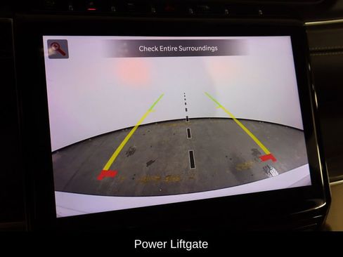 Used 2023 Jeep Grand Cherokee Limited image 8