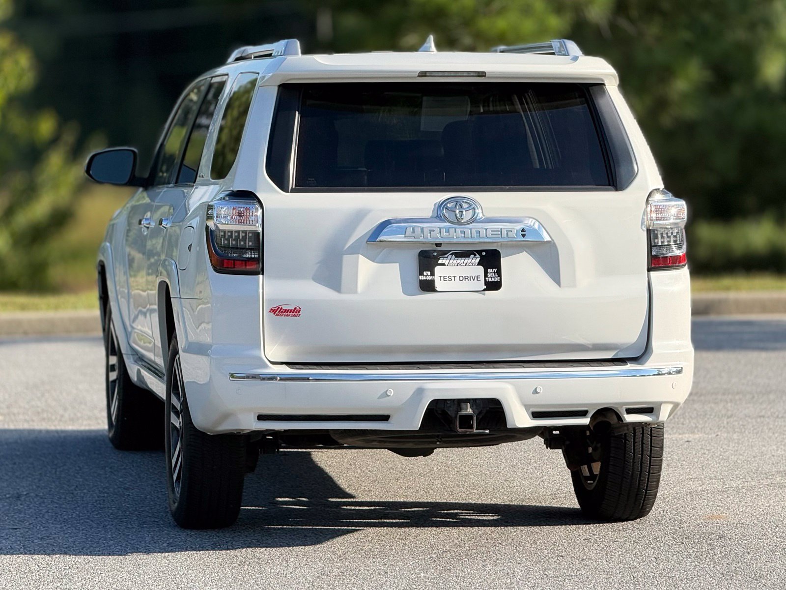 Used 2019 Toyota 4Runner Limited AWD/4WD image 4