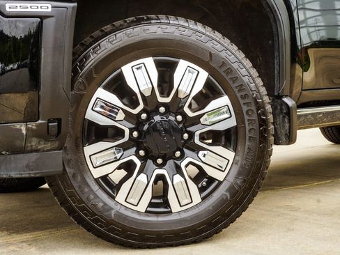 Used 2024 GMC Sierra 2500 Denali Ultimate w/ Max Trailering Package AWD/4WD image 3