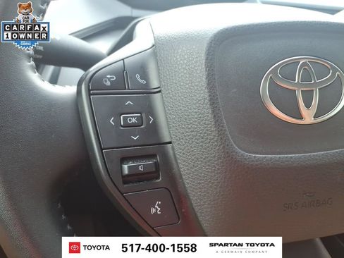 Used 2024 Toyota Prius LE FWD image 17