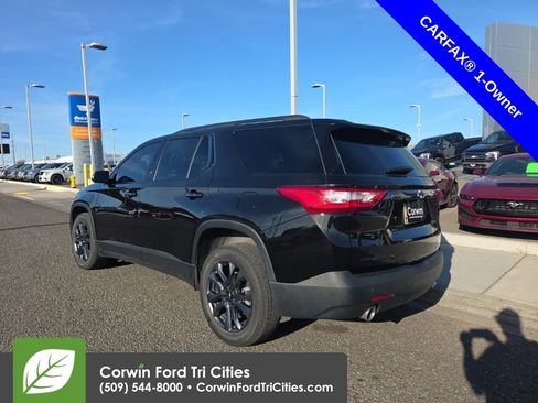 Used 2021 Chevrolet Traverse RS image 12