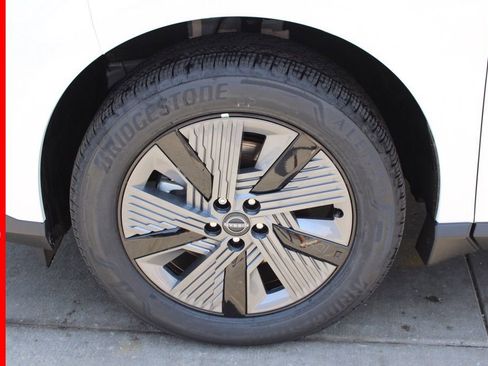 New 2025 Nissan Murano SL image 8