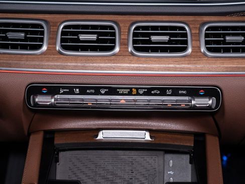 Certified 2026 Mercedes-Benz GLS 450 450 4MATIC&reg; SUV image 23