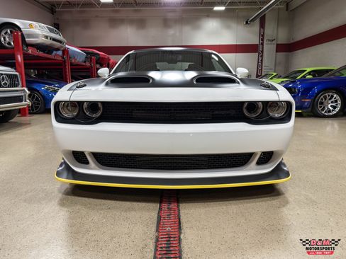 Used 2022 Dodge Challenger SRT Hellcat image 8