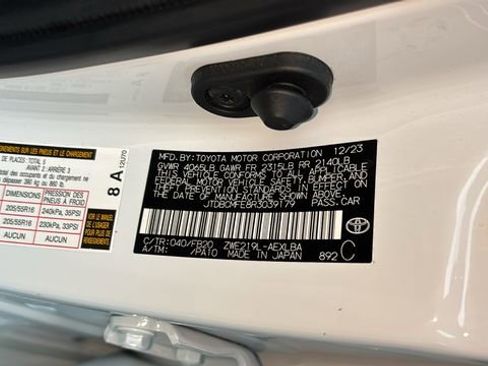 Used 2024 Toyota Corolla LE image 35