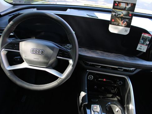 New 2025 Audi Q5 2.0T Premium Plus image 10