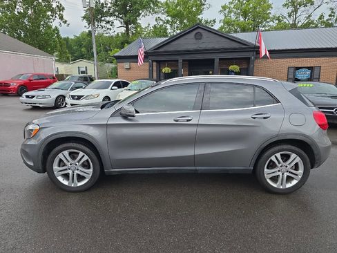 Used 2016 Mercedes-Benz GLA 250 4MATIC image 3