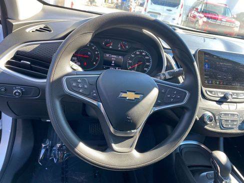 Used 2024 Chevrolet Malibu LT image 29