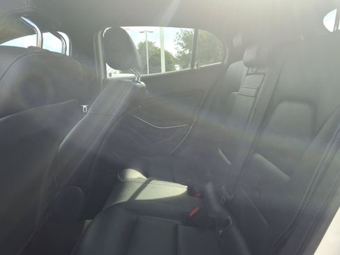 Used 2018 Mercedes-Benz GLA 250 image 20