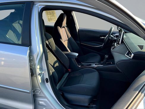 Used 2021 Toyota Corolla SE w/ SE Premium Package FWD image 28