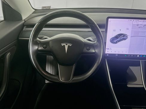 Used 2018 Tesla Model 3 Long Range image 17