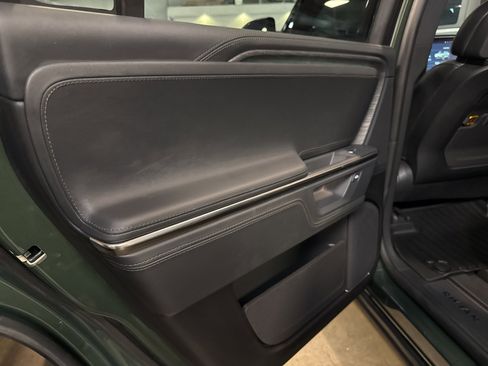 Used 2025 Rivian R1S Adventure image 18