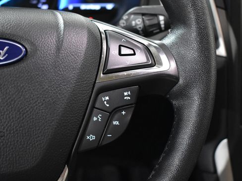 Used 2022 Ford Edge SEL w/ Convenience Package image 18