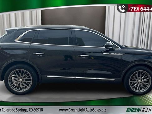 Used 2019 Lincoln Nautilus Reserve image 6