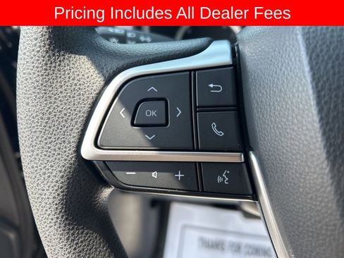 Used 2023 Toyota Highlander L FWD image 7
