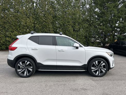 Certified 2023 Volvo XC40 B5 Plus w/ Driver Assist Package image 2