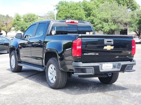 Used 2017 Chevrolet Colorado LT w/ LT Convenience Package image 3