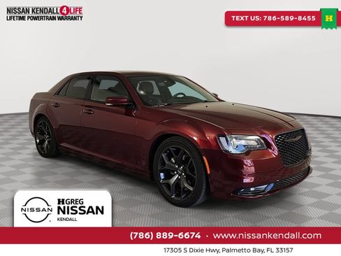 Used 2023 Chrysler 300 S RWD image 1