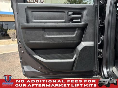 Used 2024 RAM 3500 Tradesman w/ Chrome Appearance Group AWD/4WD image 23