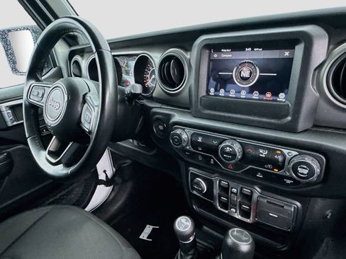 Used 2022 Jeep Wrangler Unlimited Sport AWD/4WD image 33