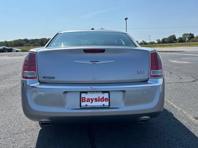 Used 2014 Chrysler 300 RWD image 20