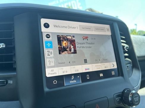 Used 2024 RAM 2500 Tradesman w/ Chrome Appearance Group image 27