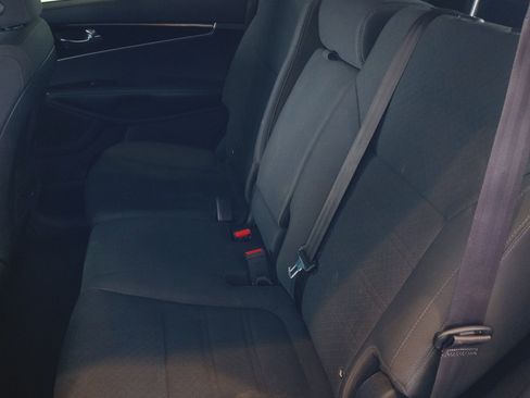 Used 2020 Kia Sorento LX image 26