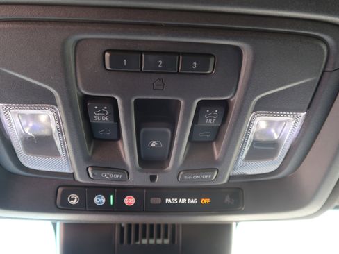 Used 2023 Chevrolet Silverado 1500 High Country AWD/4WD image 33