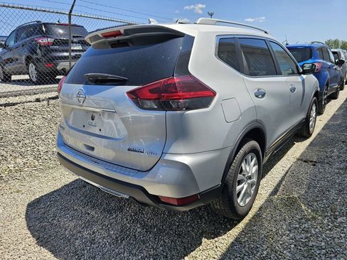 Used 2019 Nissan Rogue S w/ Special Edition Package AWD/4WD image 4
