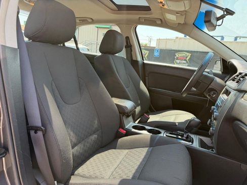 Used 2012 Ford Fusion SE FWD image 22