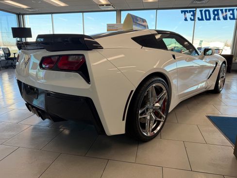 Used 2016 Chevrolet Corvette Stingray Coupe w/ 2LT Preferred Equipment Group RWD image 6
