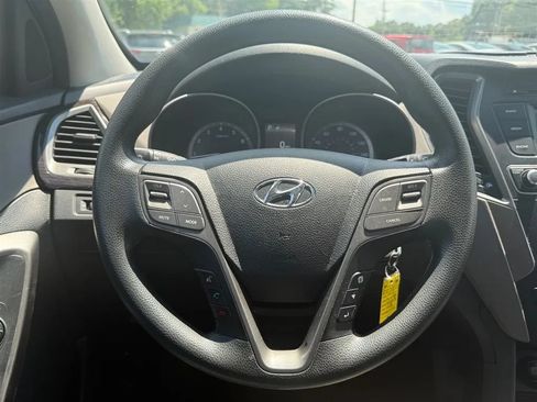 Used 2018 Hyundai Santa Fe Sport FWD image 10
