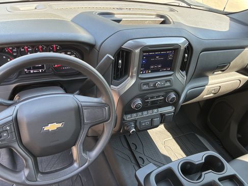 Used 2025 Chevrolet Silverado 1500 W/T w/ WT Safety Package AWD/4WD image 28