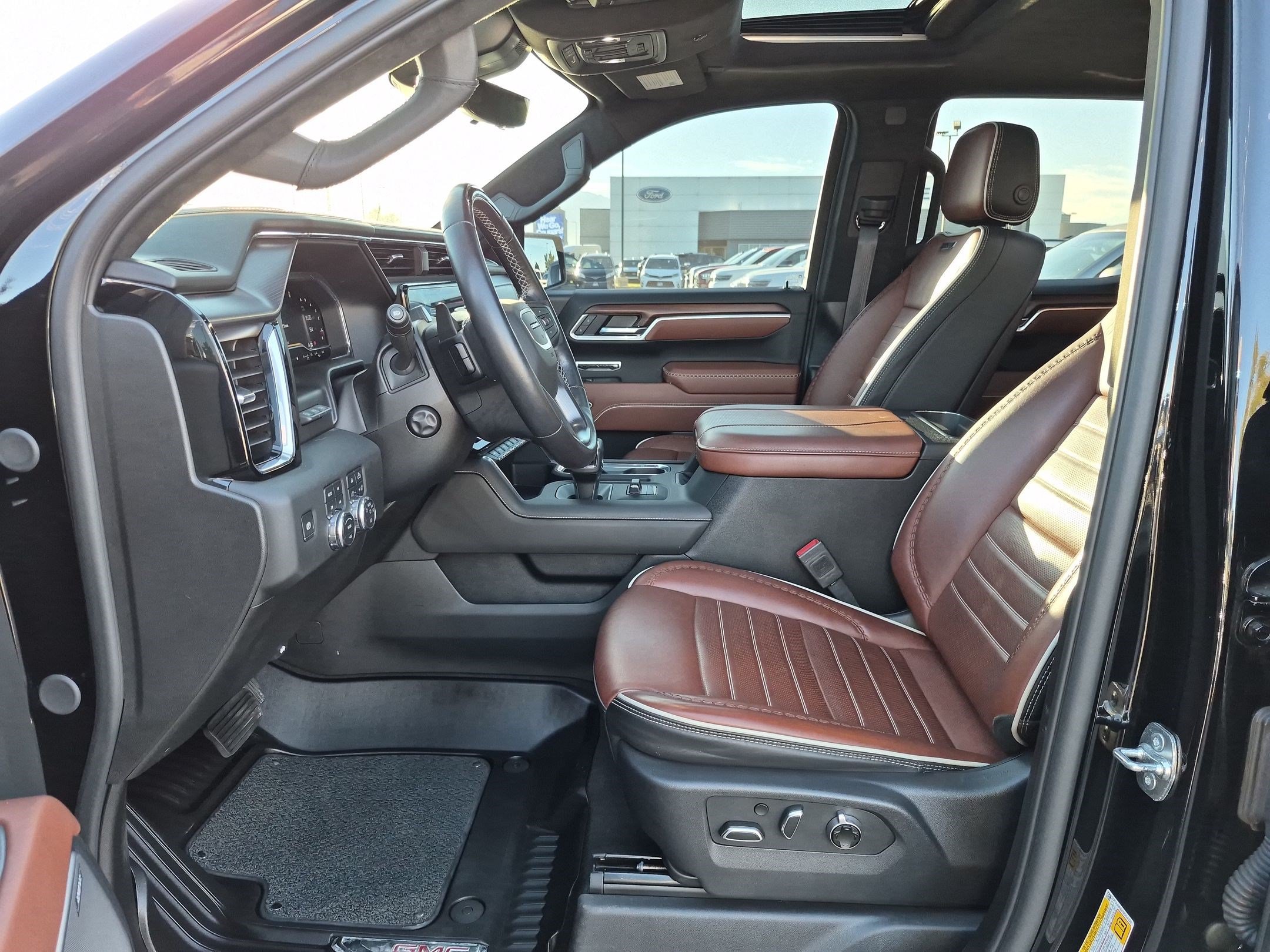 Used 2025 GMC Sierra 1500 Denali Ultimate AWD/4WD image 18