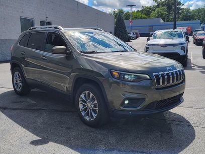 Used 2019 Jeep Cherokee Latitude Plus w/ Cold Weather Group