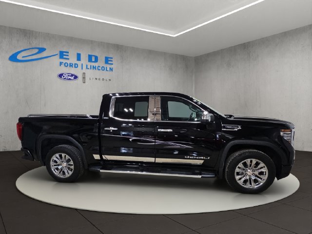 Used 2023 GMC Sierra 1500 Denali w/ Technology Package AWD/4WD image 7