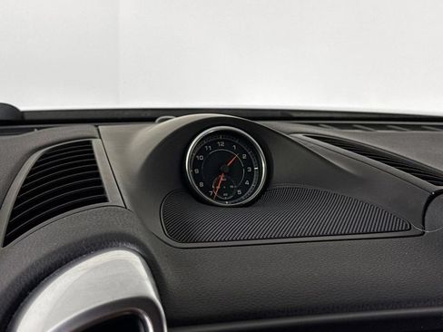 Certified 2018 Porsche Cayenne Platinum Edition AWD/4WD image 22