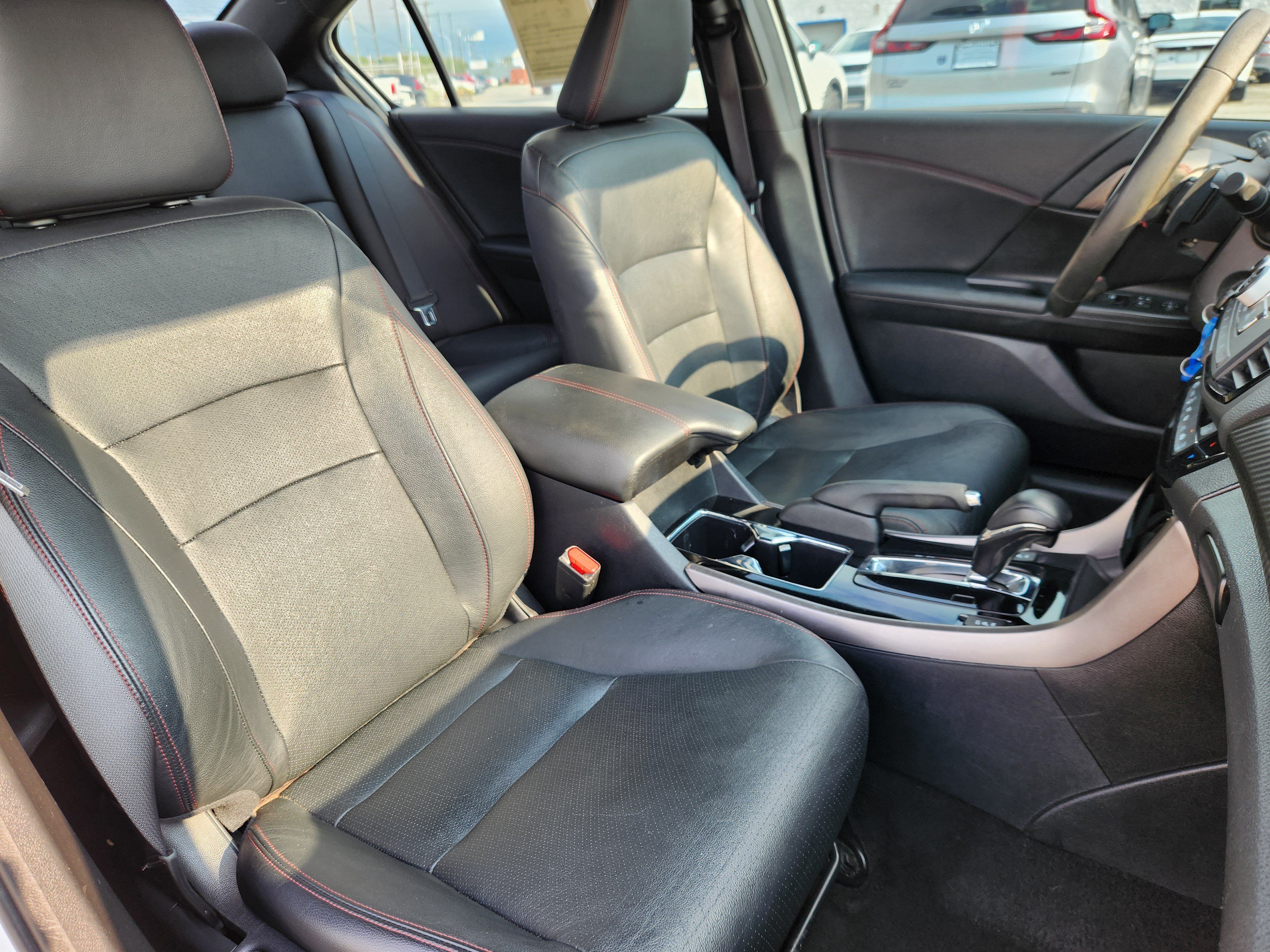 Used 2017 Honda Accord Sport Special Edition image 14