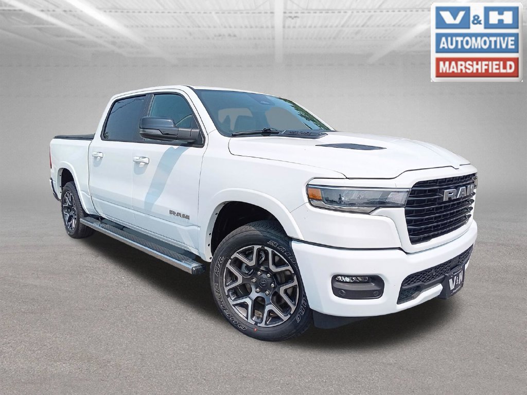 Used 2026 RAM 1500 Laramie w/ Sport Appearance Package AWD/4WD image 31