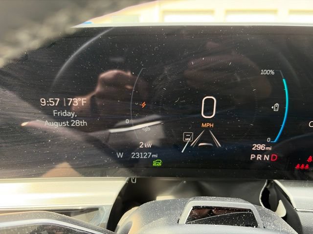 Certified 2024 Cadillac Lyriq Luxury AWD/4WD image 10
