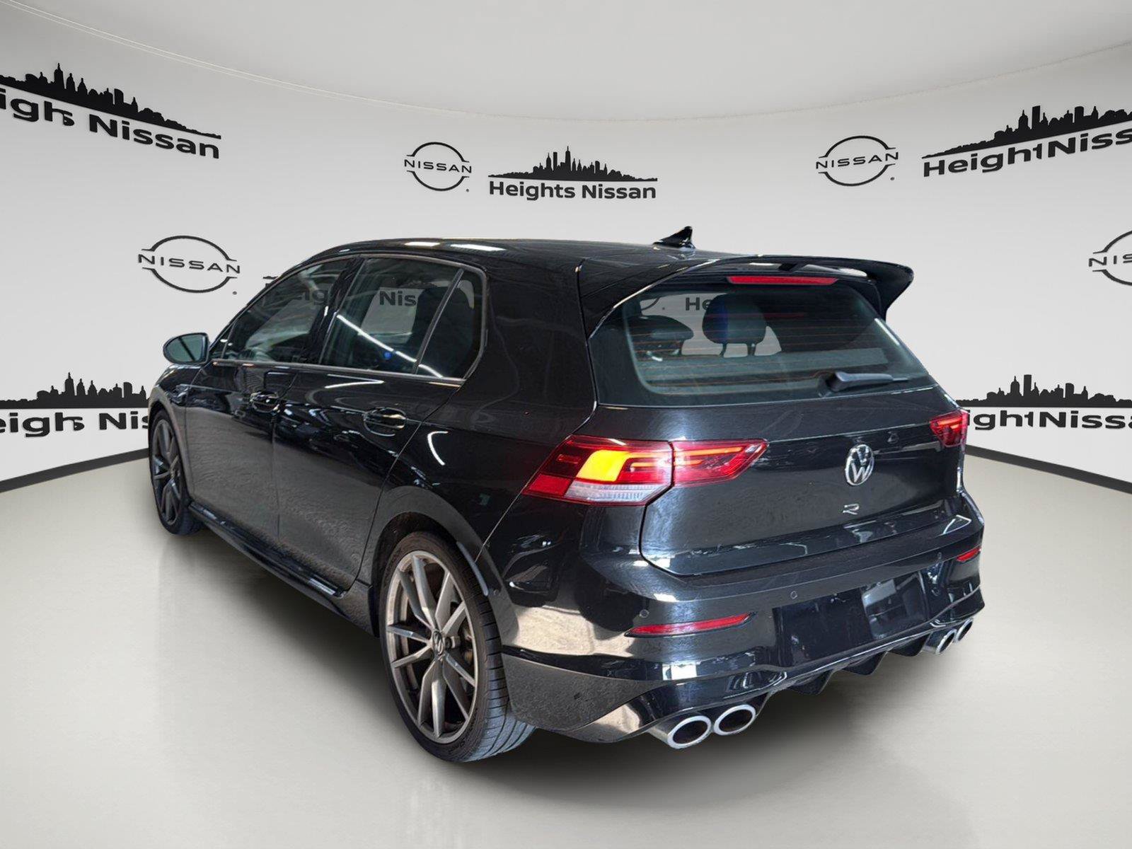 Used 2024 Volkswagen Golf R AWD/4WD image 3