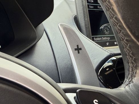 Used 2019 Aston Martin V8 Vantage Coupe image 29