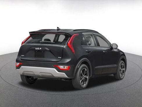 Used 2026 Kia Niro LX FWD image 2