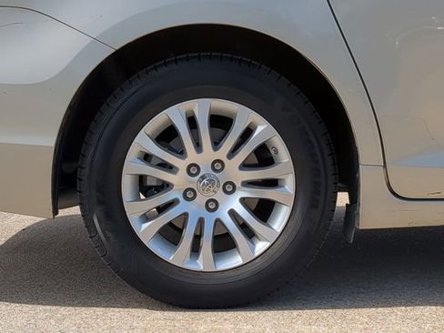 Used 2015 Toyota Sienna XLE Premium image 25