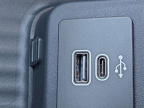 New 2026 Ford Expedition Active image 22