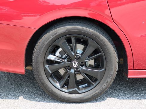Certified 2024 Honda Odyssey Sport image 11